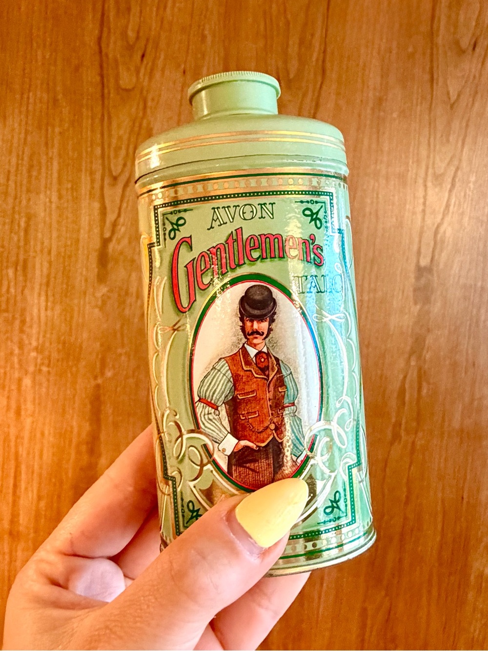 70s Vintage ⚜️ Avon Talc Tin Canisters (4) - Picture 4 of 8